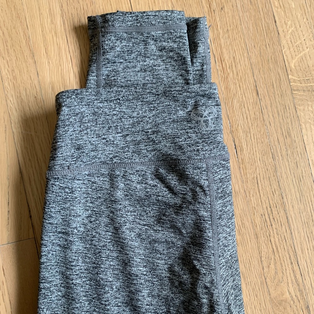 TNA Leggings